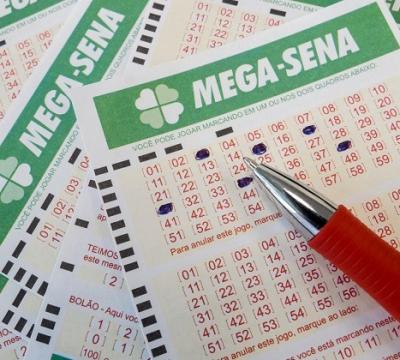 Mega-Sena pode pagar R$ 53 milhões neste sábado