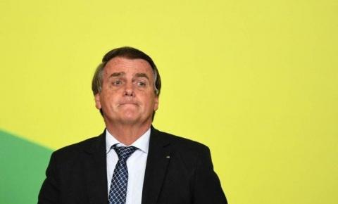 Bolsonaro minimiza ômicron e sugere que variante é 'bem-vinda' no Brasil